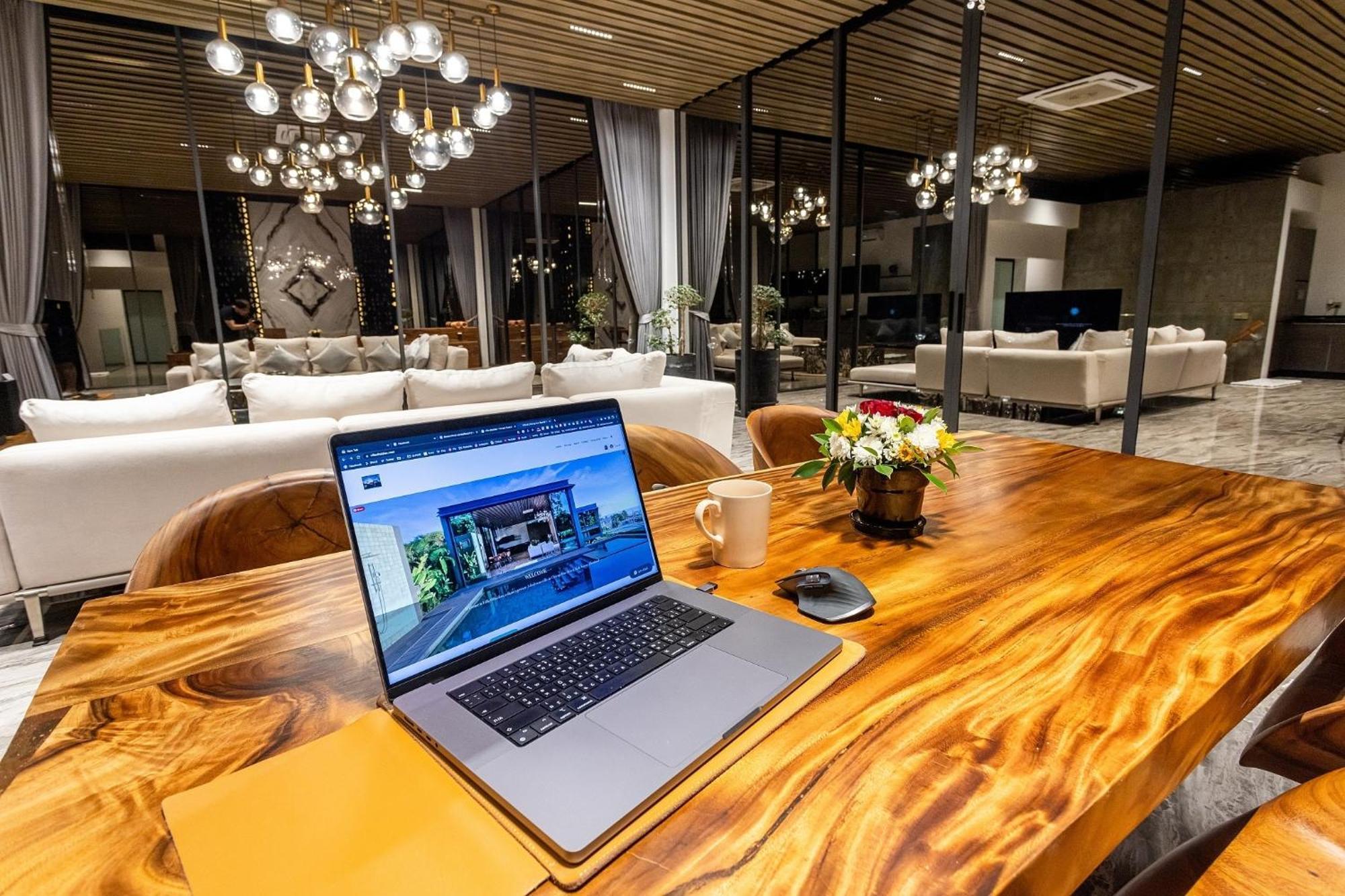 Villa Obsidian, With Staff, Sea View And Walk To Choeng Mon Beach Екстер'єр фото